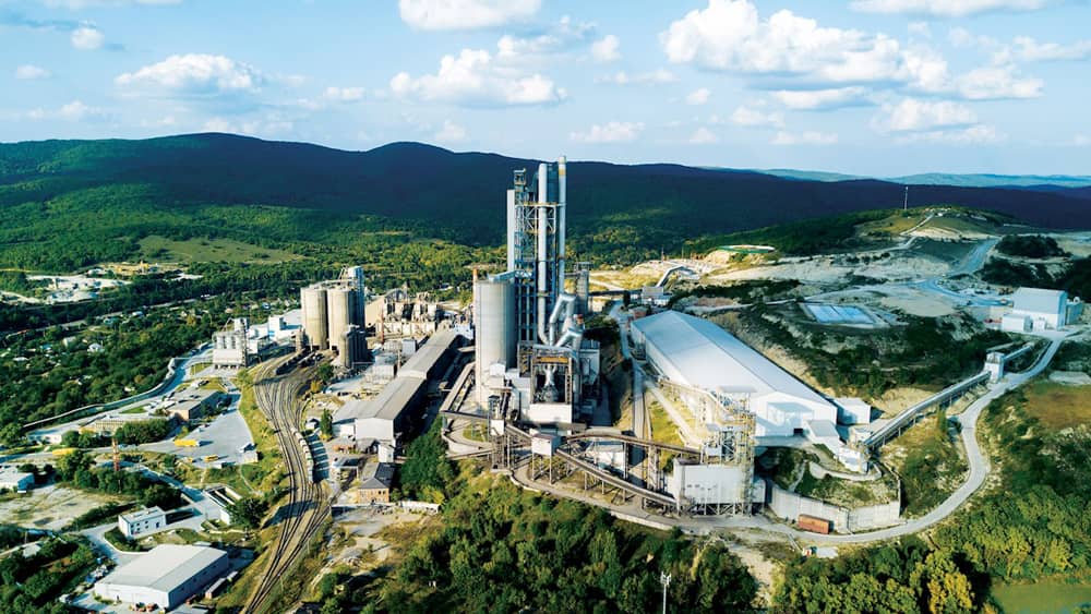 https://general.energy/wp-content/uploads/2024/11/electrification-and-ccus-identified-as-key-pathways-to-decarbonizing-the-cement-industry-in-new-white-paper-from-abb_1.jpg