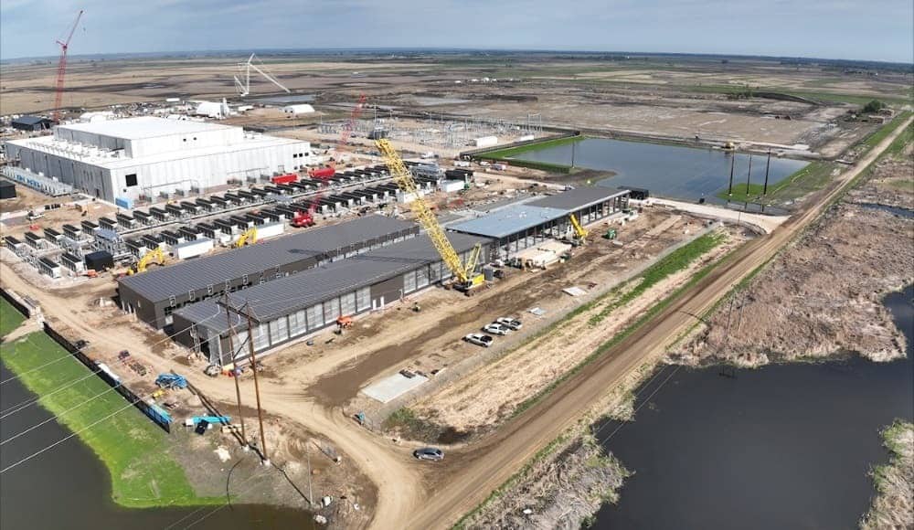https://general.energy/wp-content/uploads/2026/07/abb_and_applied_digital_accelerate_ai-ready_data_centers.jpg
